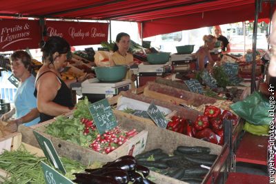 Aubagne, son marché paysan et ses produits du terroir.